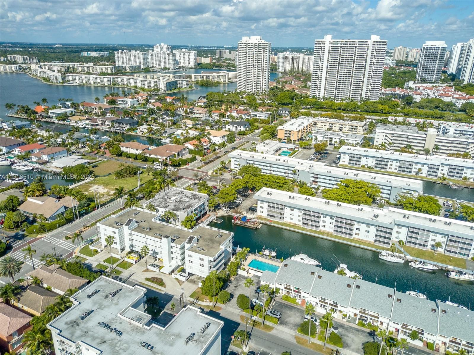 Koya Bay · #301 in North Miami Beach - Photo 38