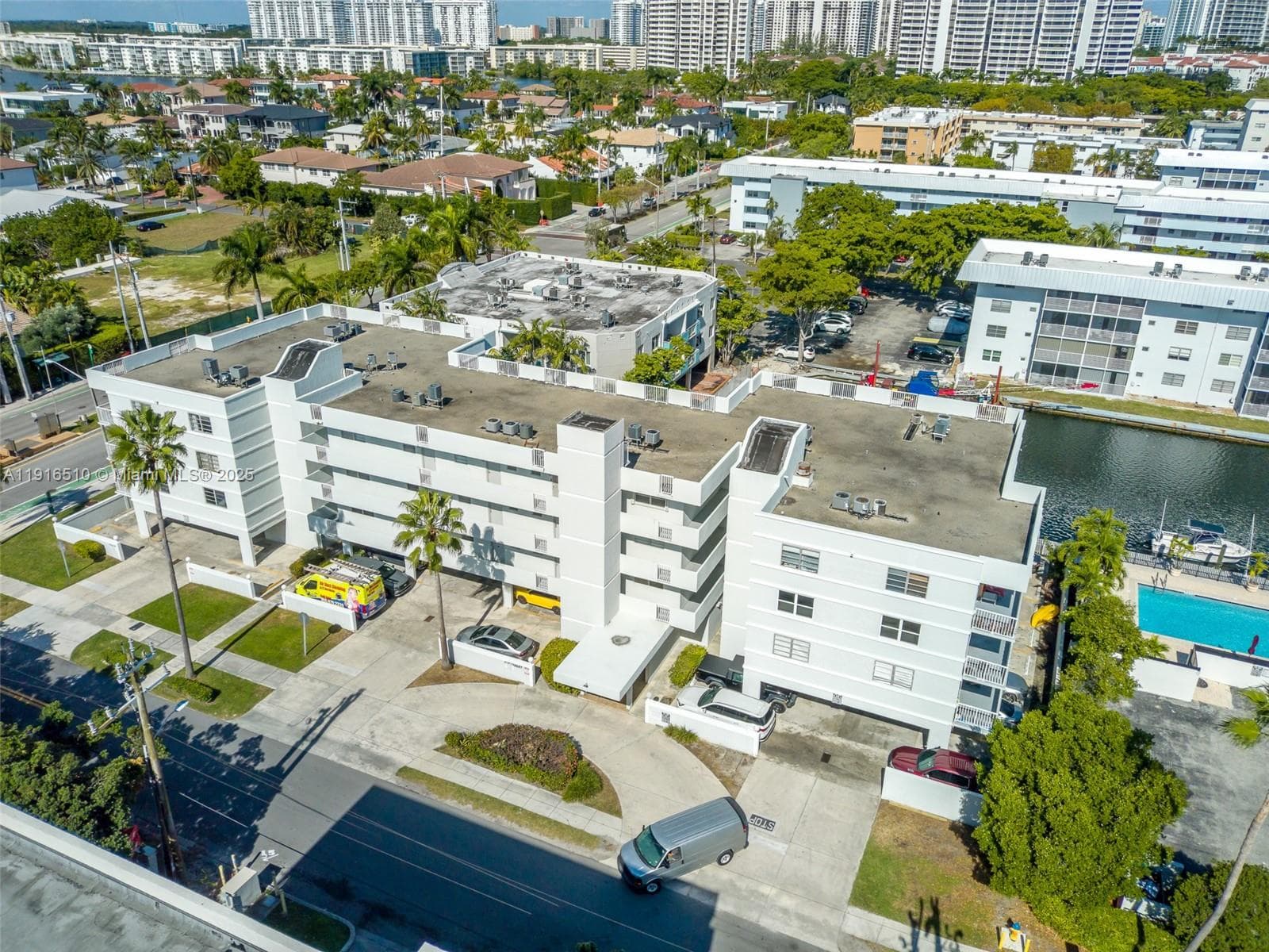 Koya Bay · #301 in North Miami Beach - Photo 39