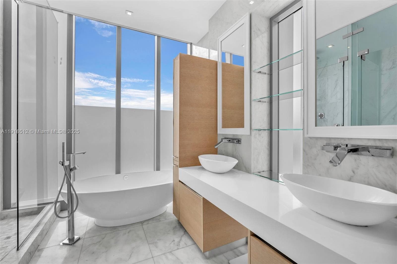 9501 Collins Ave #1 photo 36