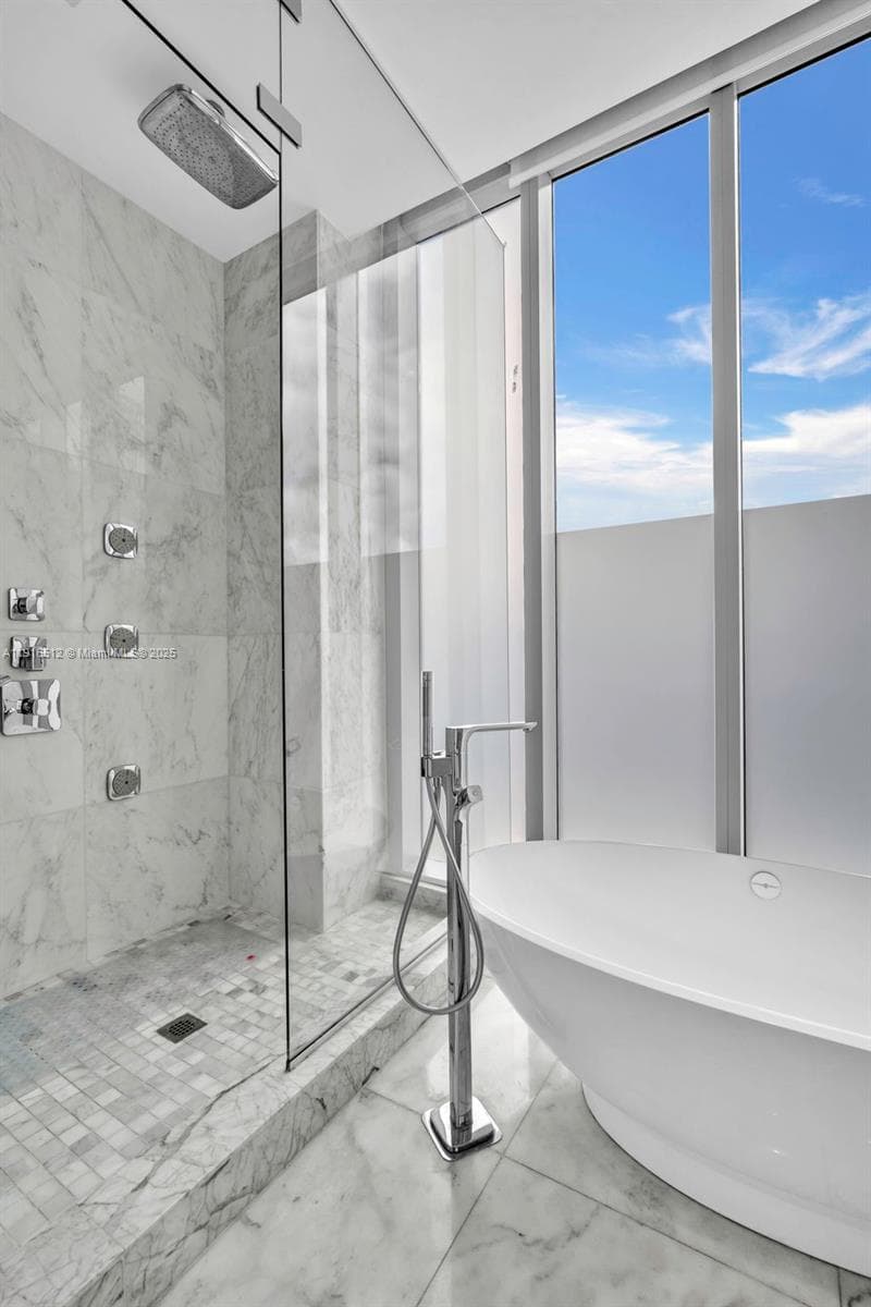 9501 Collins Ave #1 photo 38
