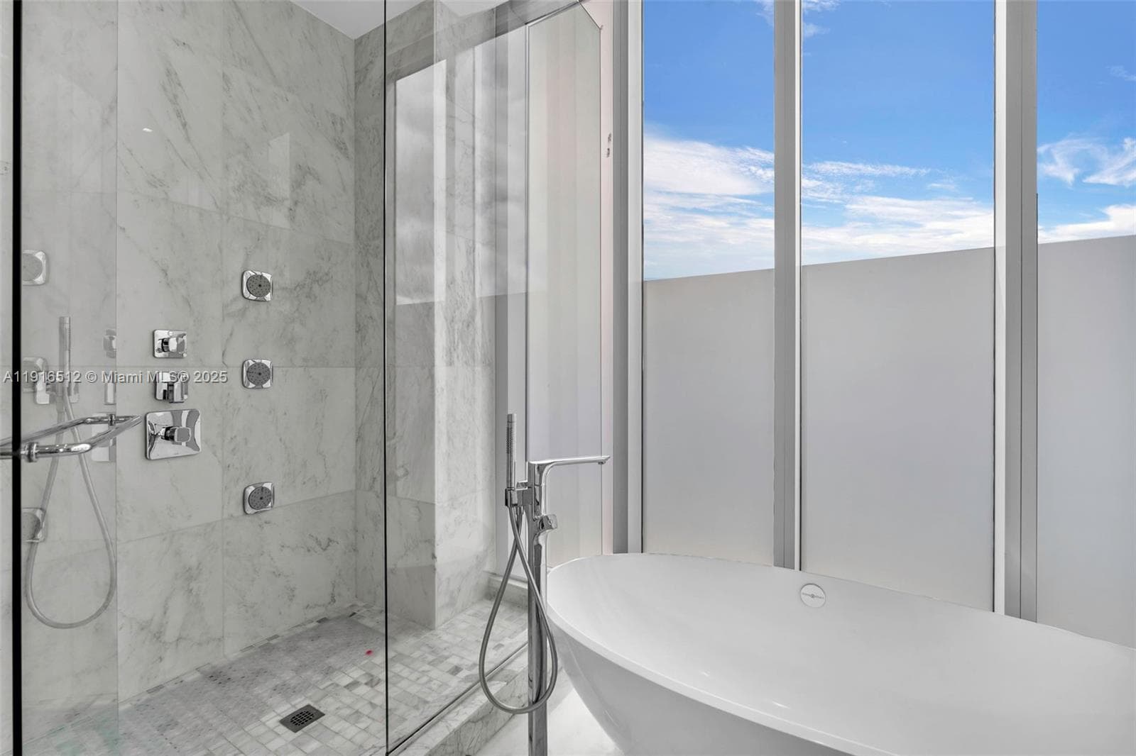 9501 Collins Ave #1 photo 37