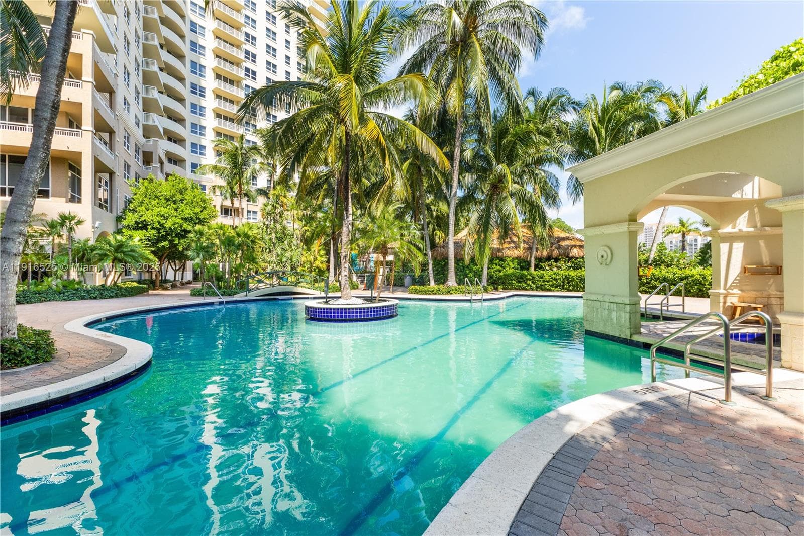 TURNBERRY ON THE GREEN CO · #515 in Aventura - Photo 23
