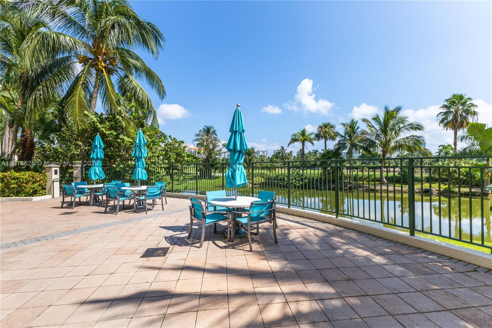 TURNBERRY ON THE GREEN CO · #515 in Aventura - Photo 24