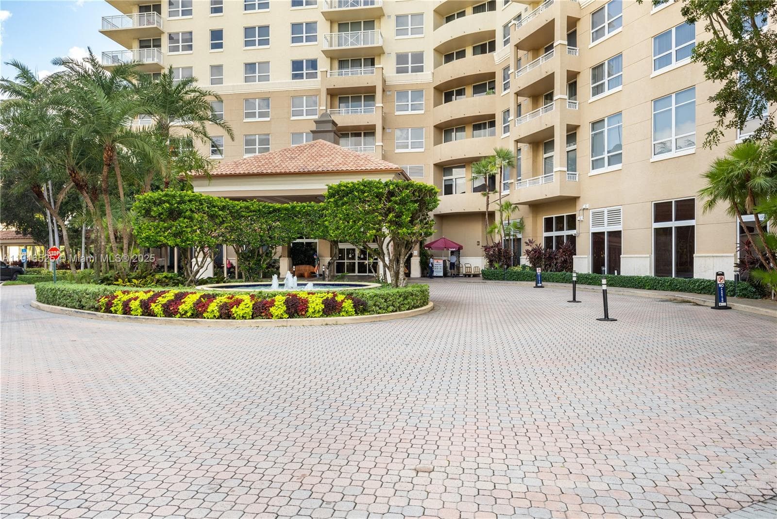 TURNBERRY ON THE GREEN CO · #515 in Aventura - Photo 37