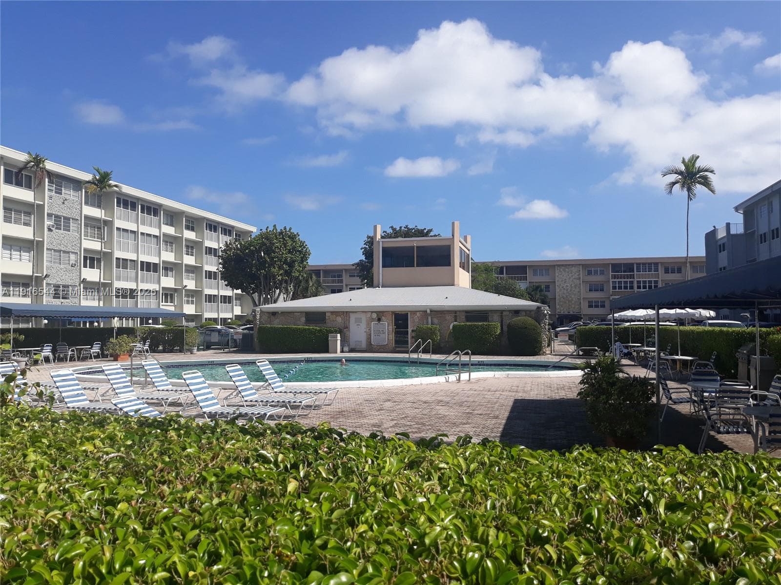 First Gulfstream Gardens · #407A in Hallandale Beach - Photo 18