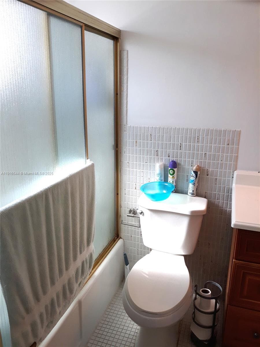 First Gulfstream Gardens · #407A in Hallandale Beach - Photo 15