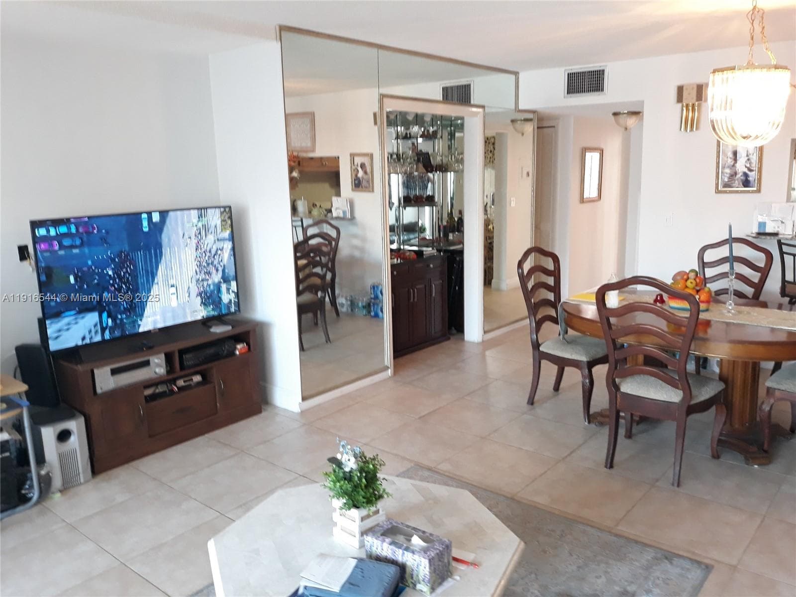 First Gulfstream Gardens · #407A in Hallandale Beach - Photo 8