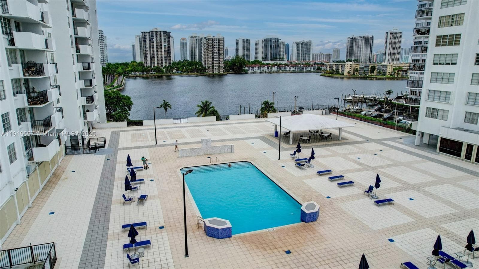 COMMODORE PLAZA CONDO · #506 in Aventura - Photo 37