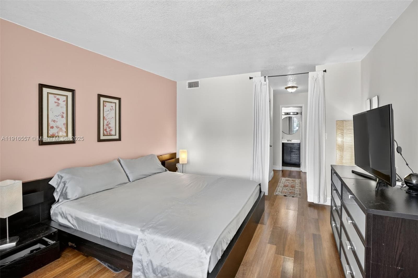 COMMODORE PLAZA CONDO · #506 in Aventura - Photo 21