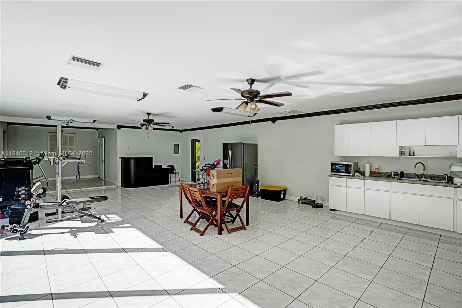 14135 N Miami Ave photo 30