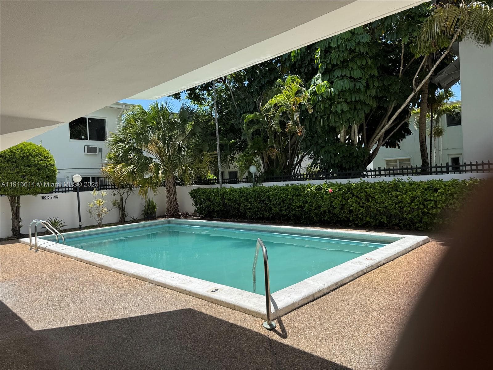 BYRON PARK CONDO · #506 in Miami Beach - Photo 21