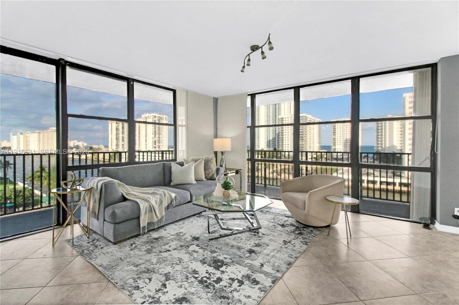 Oceanview Park · #821 in Hallandale Beach - Photo 7