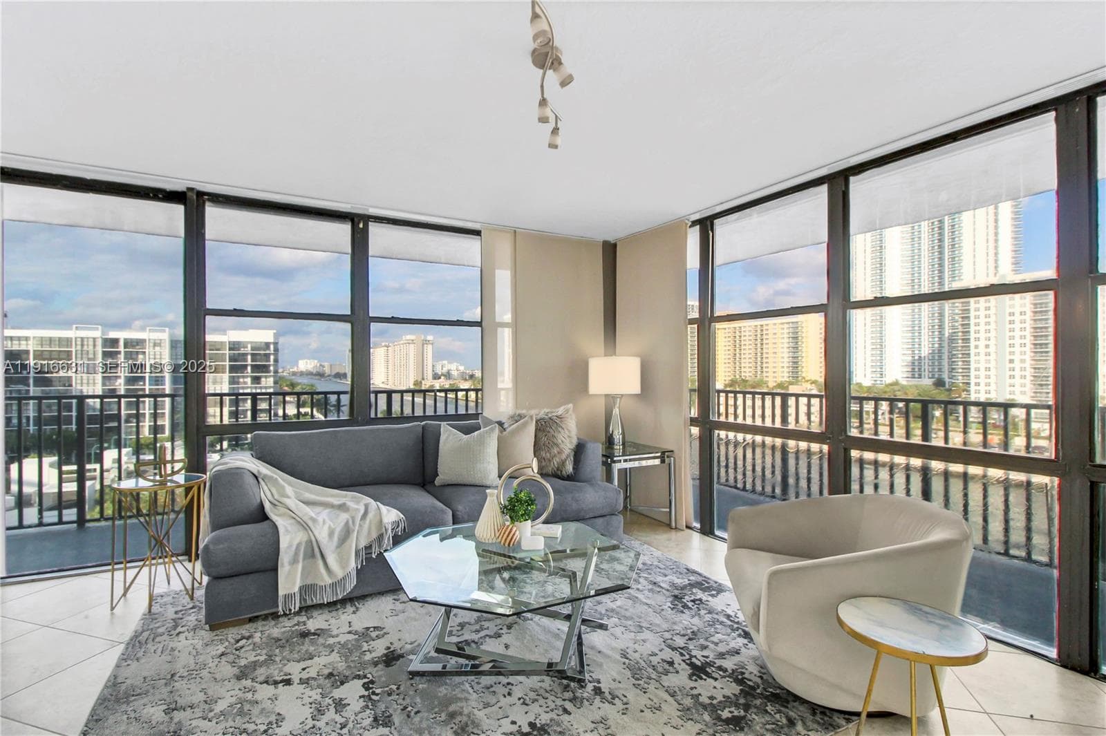 Oceanview Park · #821 in Hallandale Beach - Photo 9