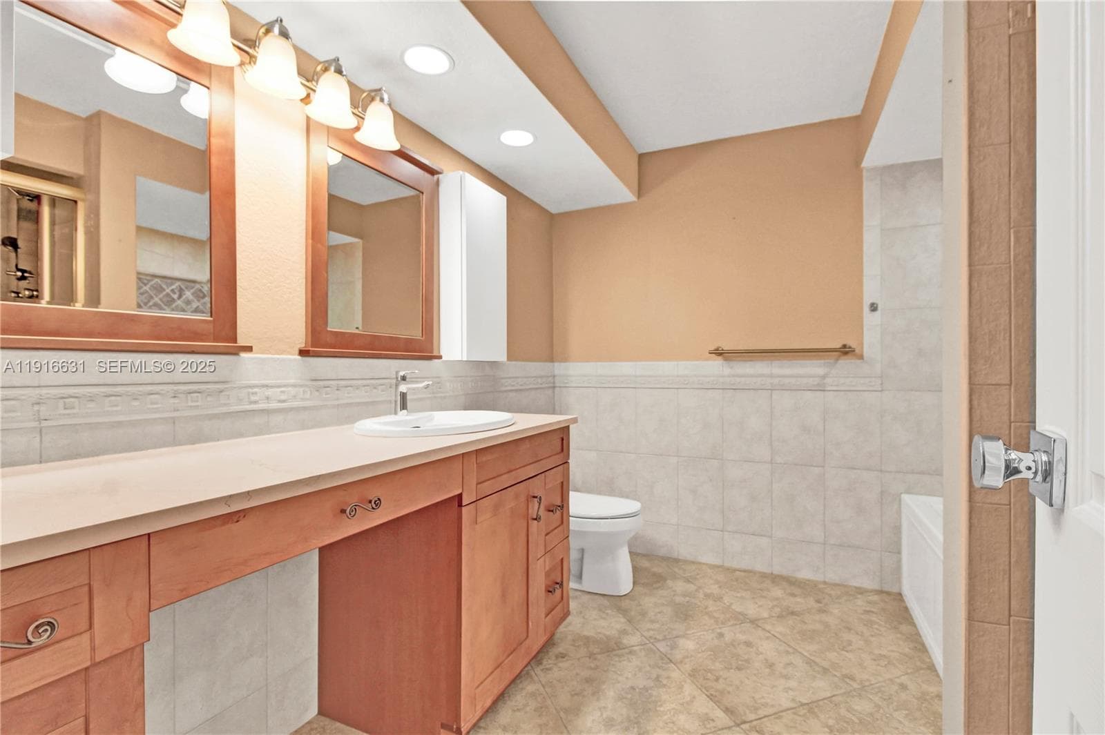 Oceanview Park · #821 in Hallandale Beach - Photo 24