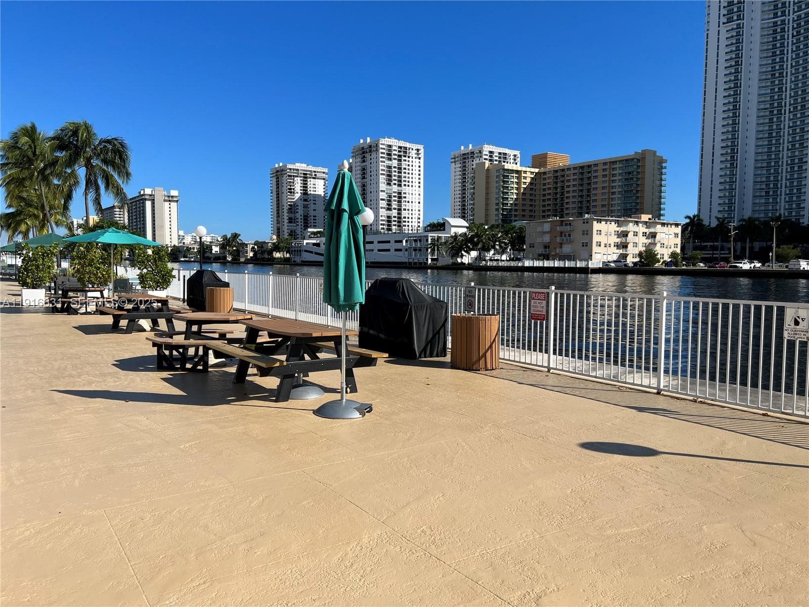 Oceanview Park · #821 in Hallandale Beach - Photo 30