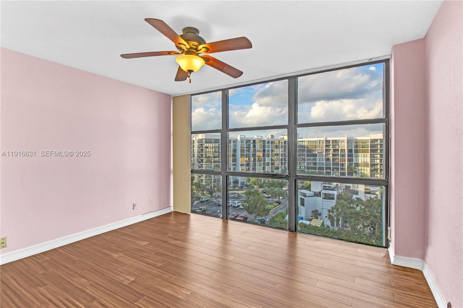 Oceanview Park · #821 in Hallandale Beach - Photo 15