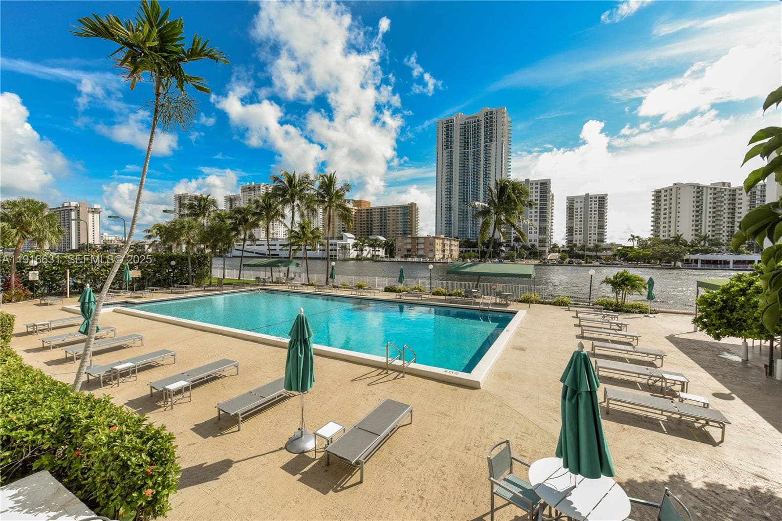 Oceanview Park · #821 in Hallandale Beach - Photo 29