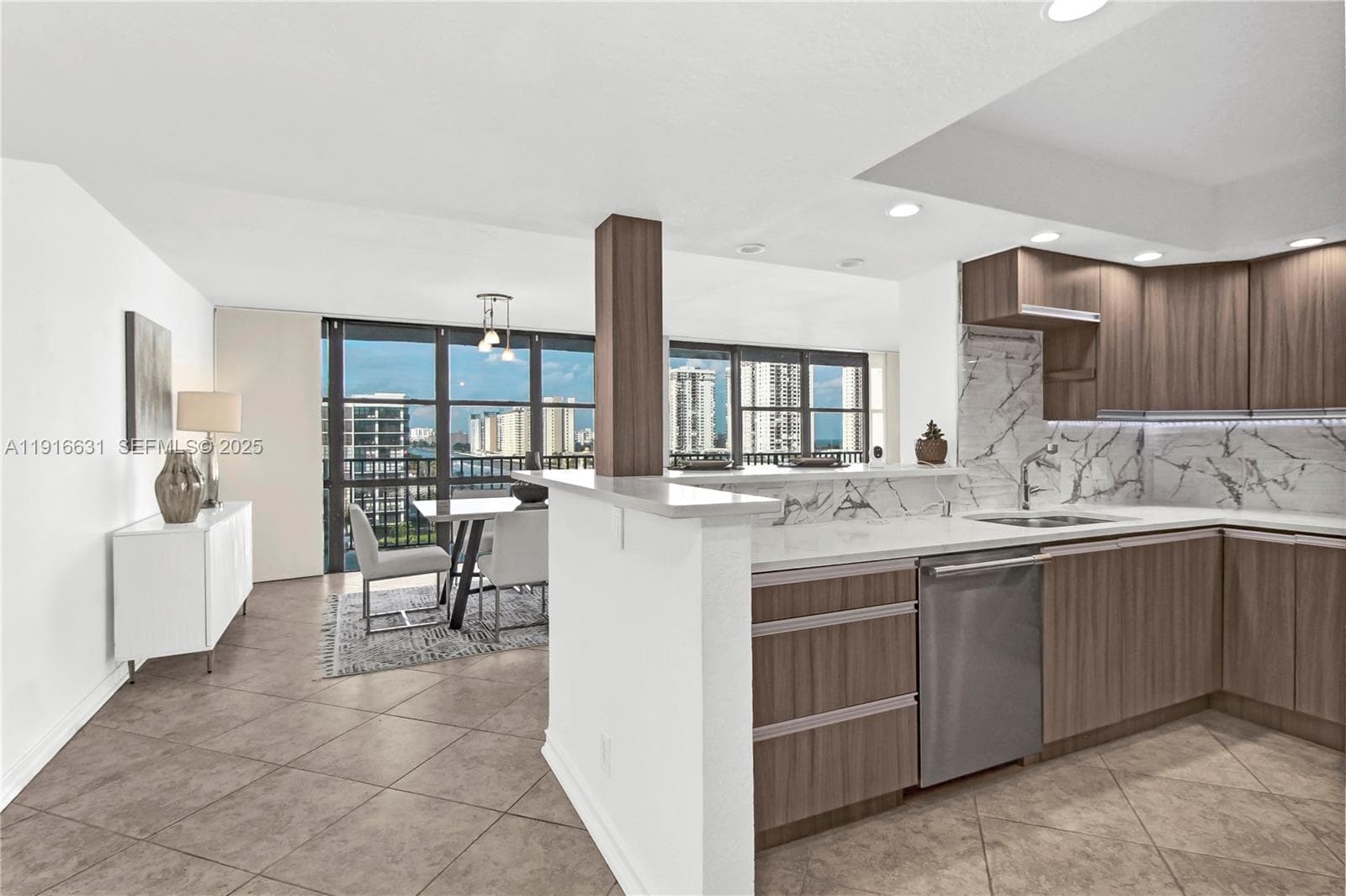 Oceanview Park · #821 in Hallandale Beach - Photo 4