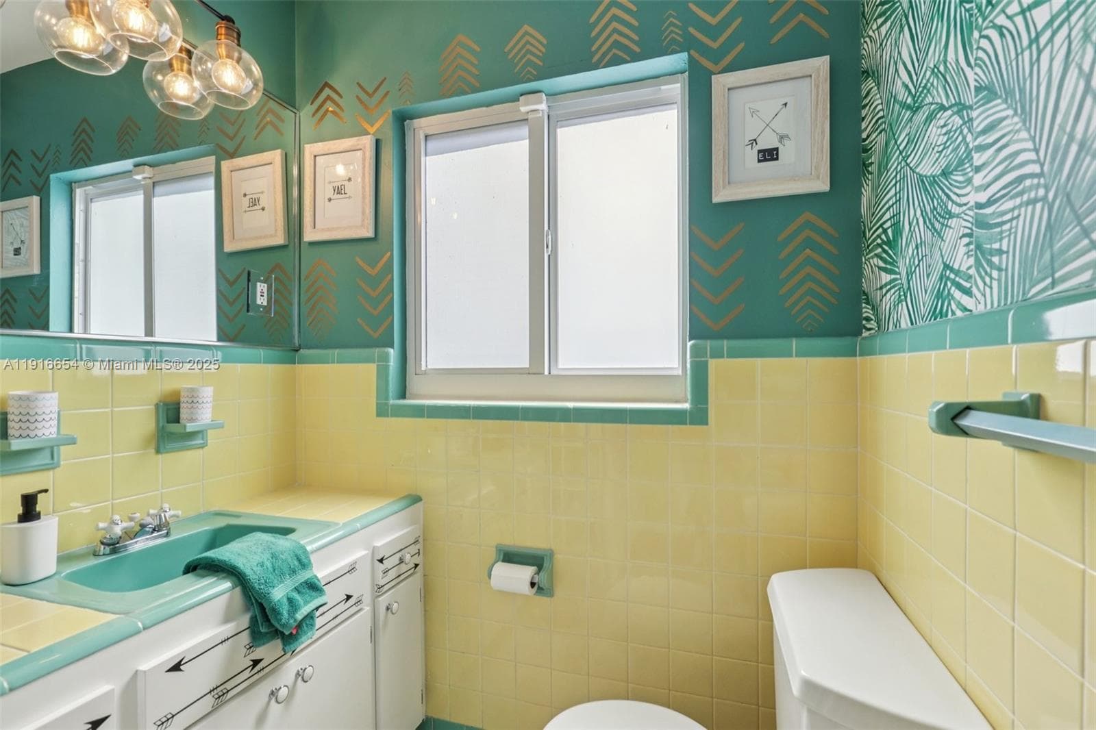 2632 NE 26th Ave photo 42