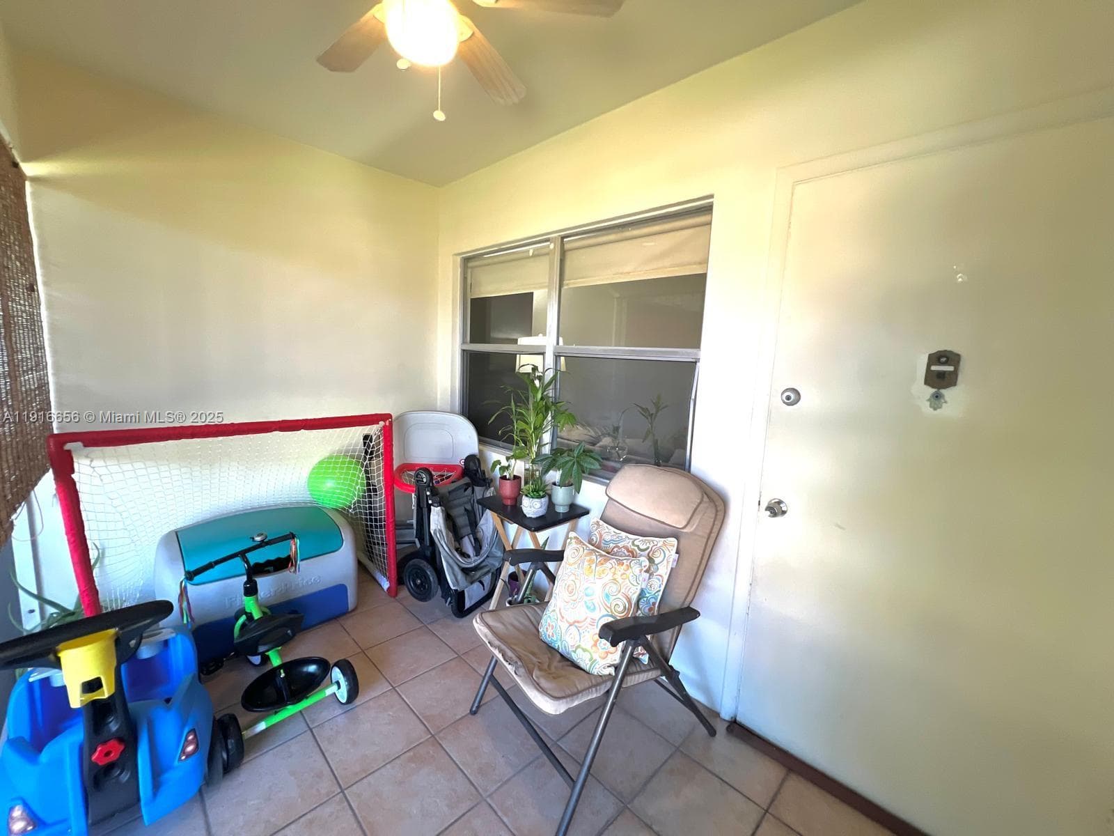PARADISE BY THE SEA CONDO · #208 in Hallandale Beach - Photo 18