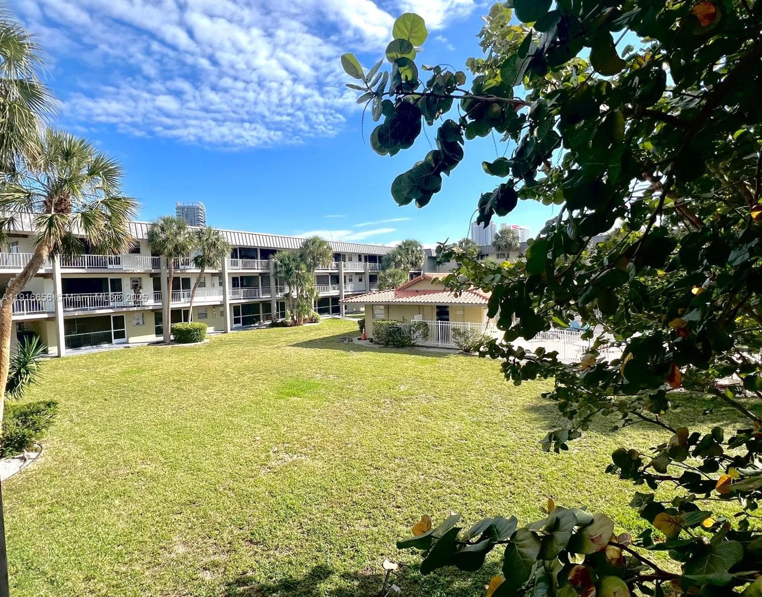 PARADISE BY THE SEA CONDO · #208 in Hallandale Beach - Photo 21