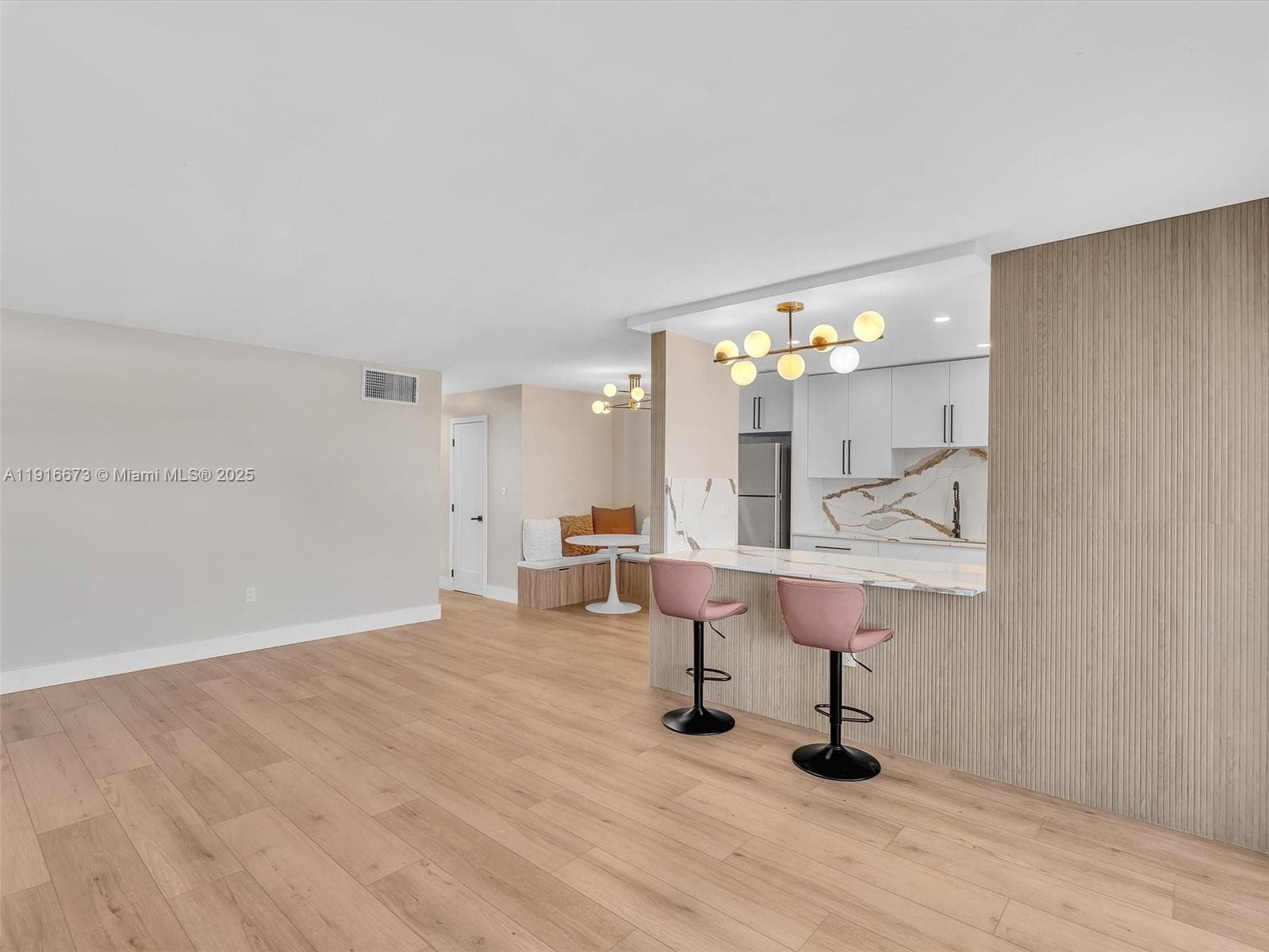 LENOX TOWERS CONDO · #403 in Miami Beach - Photo 4