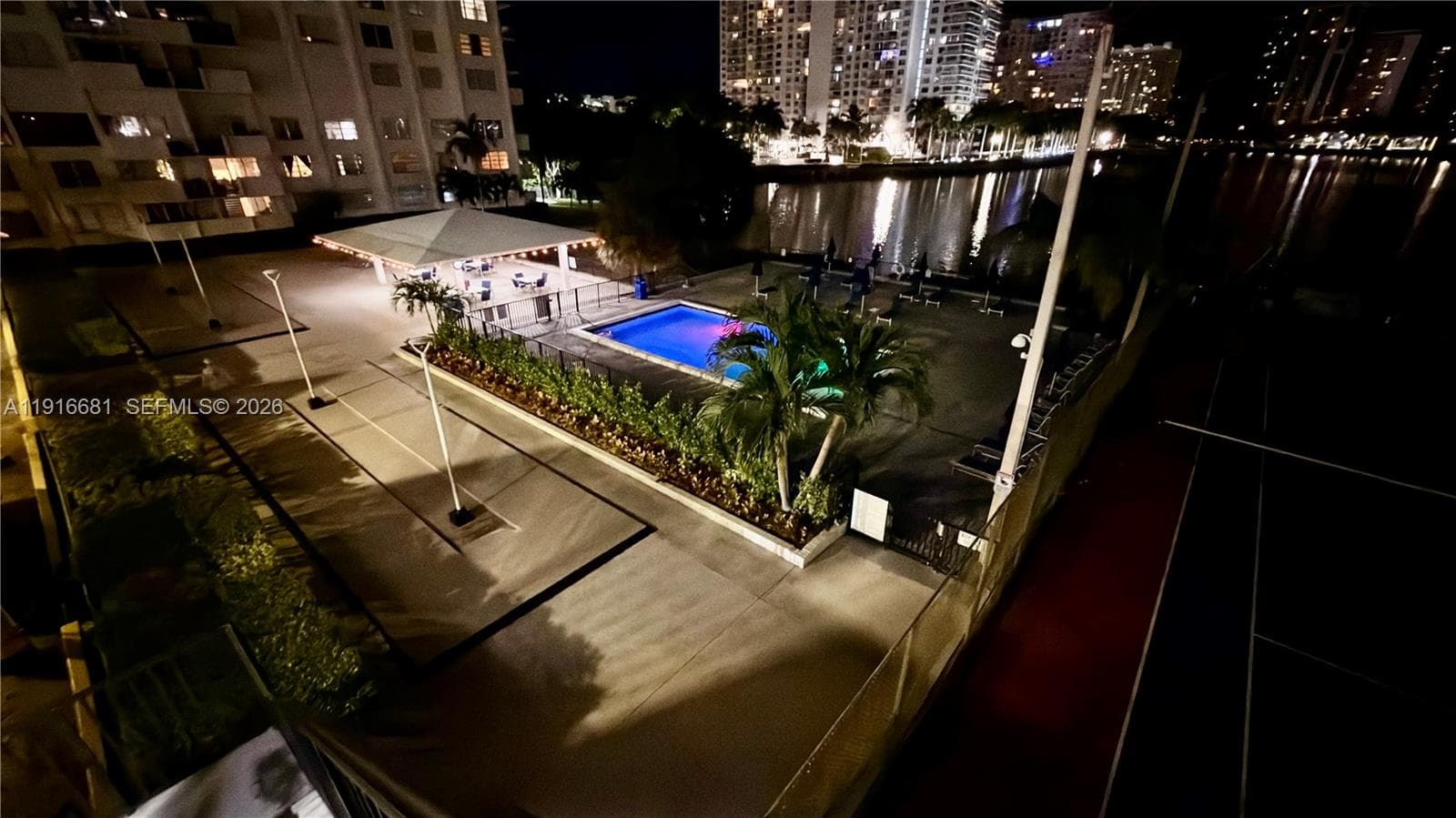 COMMODORE PLAZA CONDO · #906 in Aventura - Photo 40