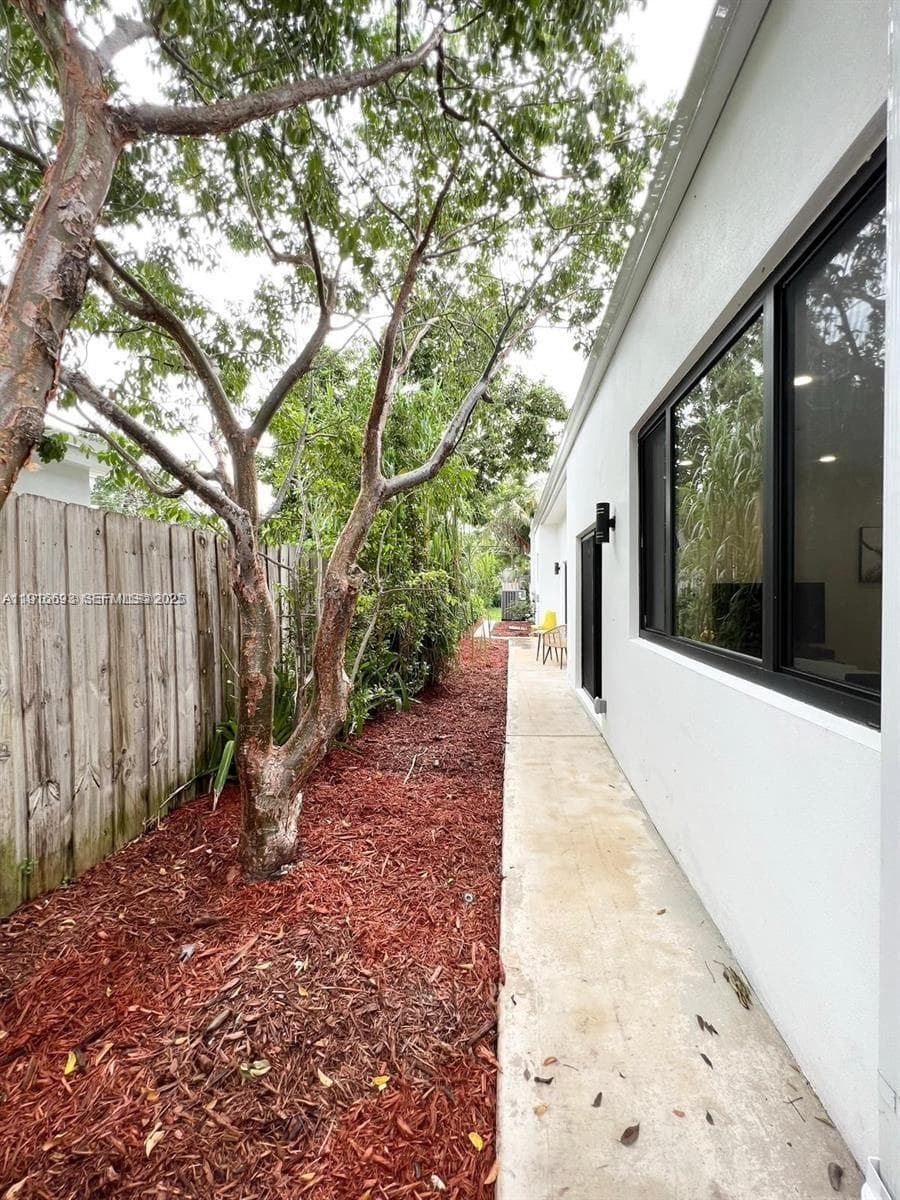 2150 SW 46th Ct #1 photo 37