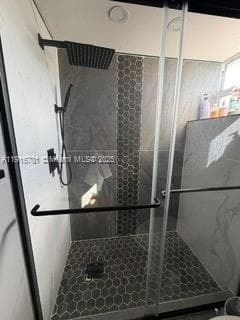 HOLLYWOOD TOWERS CONDO · #401 in Hollywood - Photo 17