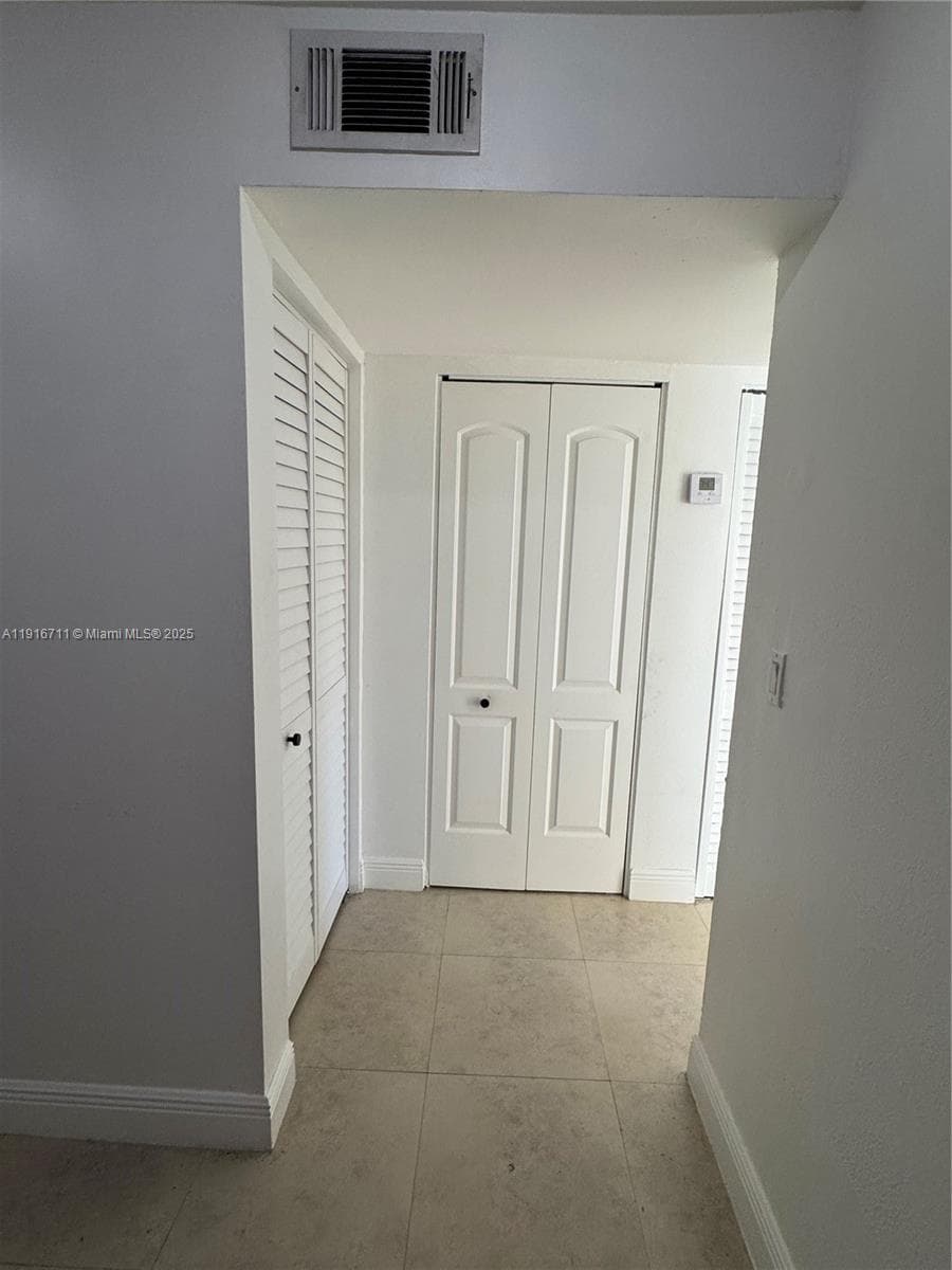 SUNSET POINT CONDO · #104 in South Miami - Photo 7