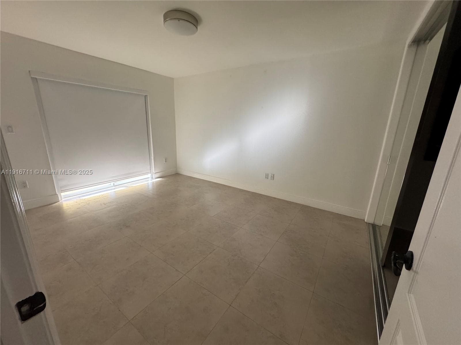 SUNSET POINT CONDO · #104 in South Miami - Photo 14