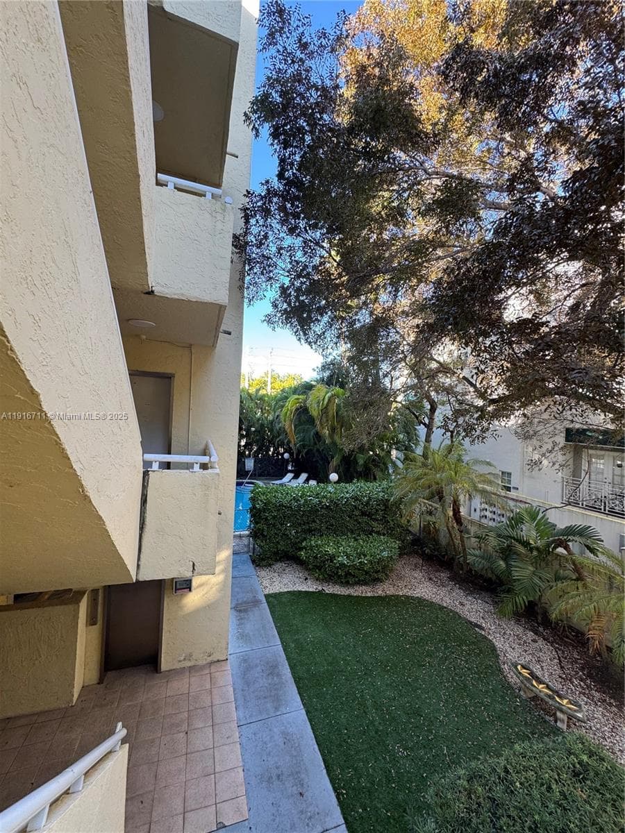 SUNSET POINT CONDO · #104 in South Miami - Photo 18