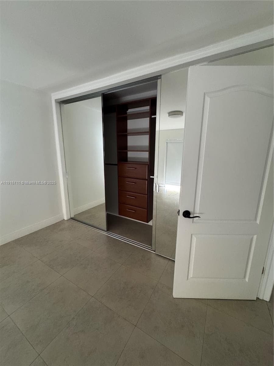 SUNSET POINT CONDO · #104 in South Miami - Photo 11