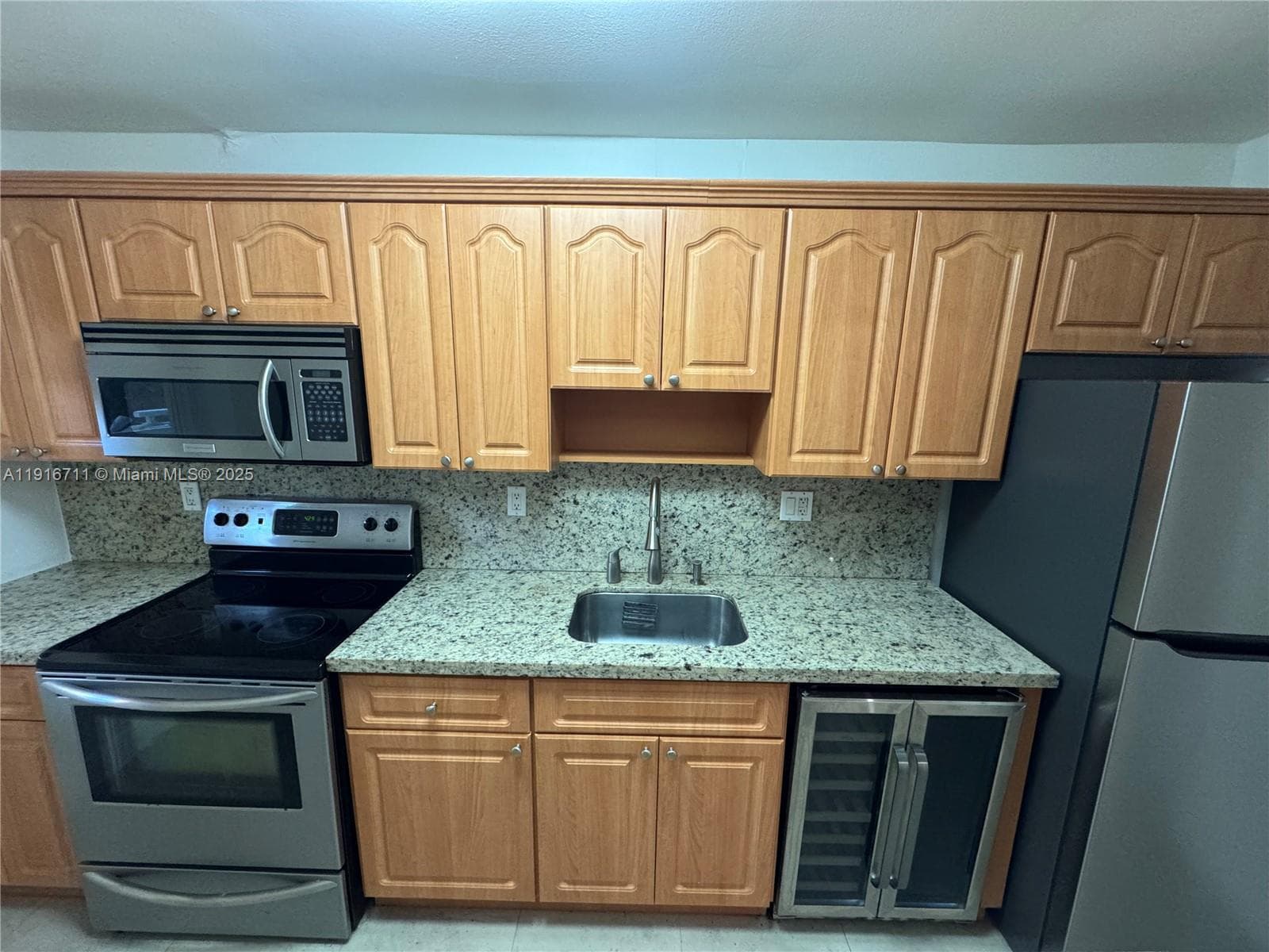SUNSET POINT CONDO · #104 in South Miami - Photo 4