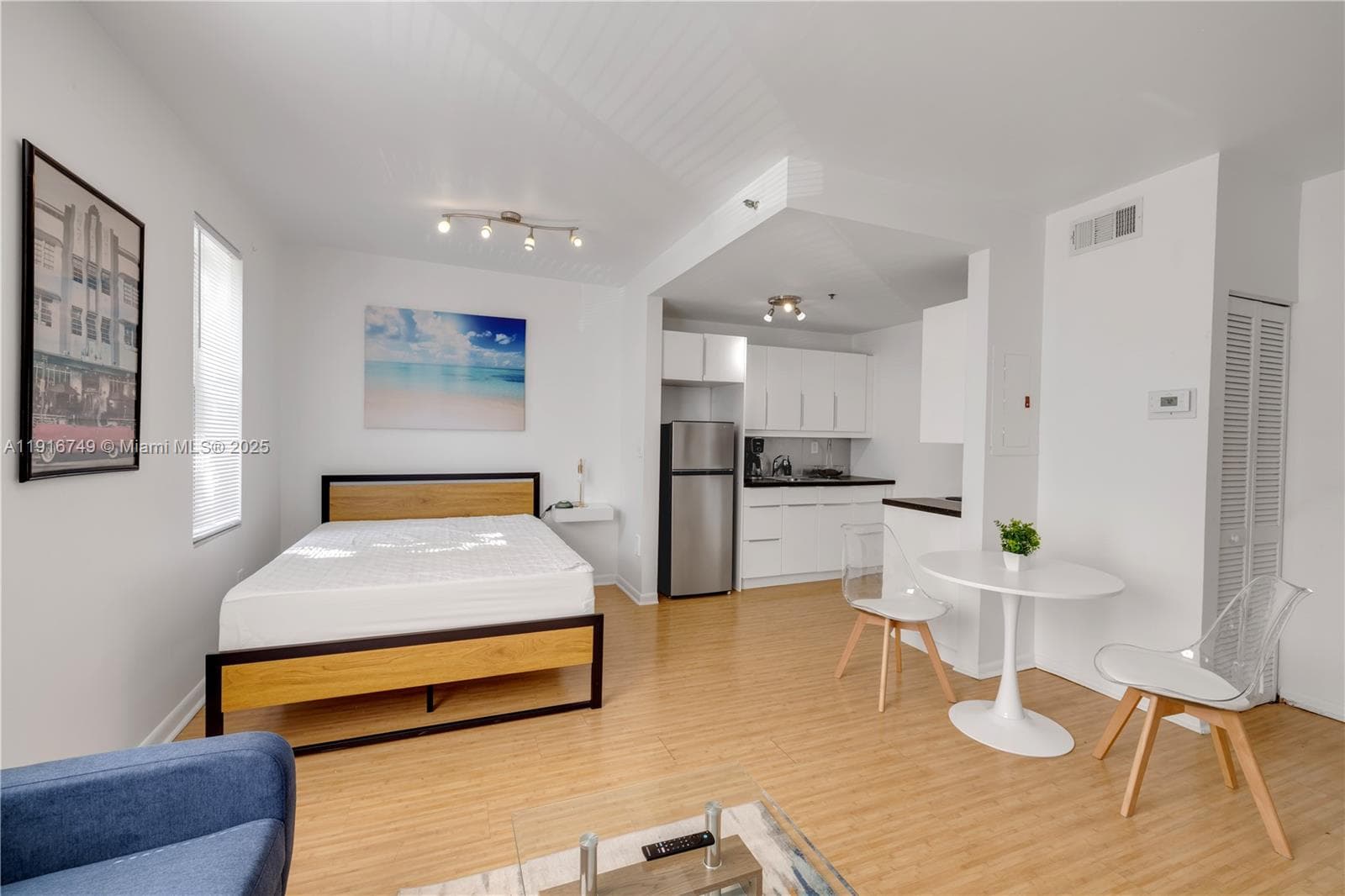 THE ELAINE CONDO · #107 in Miami Beach - Photo 10