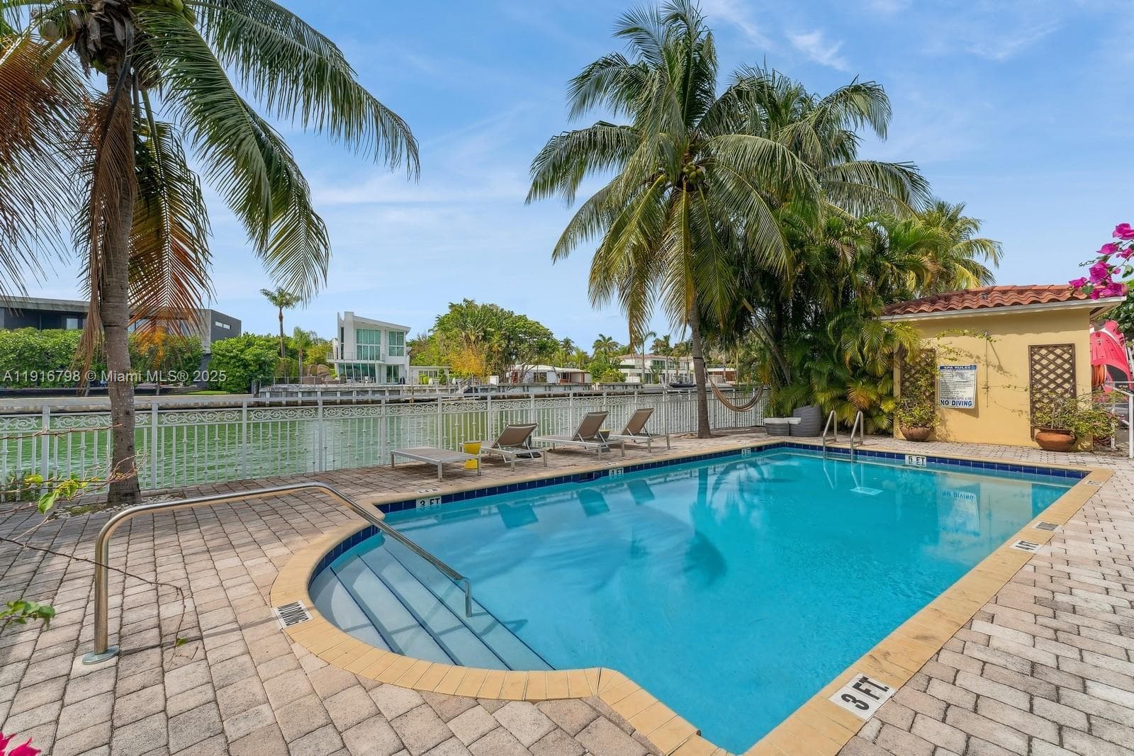 4812 Pine Tree Drive · #206 in Miami Beach - Photo 13