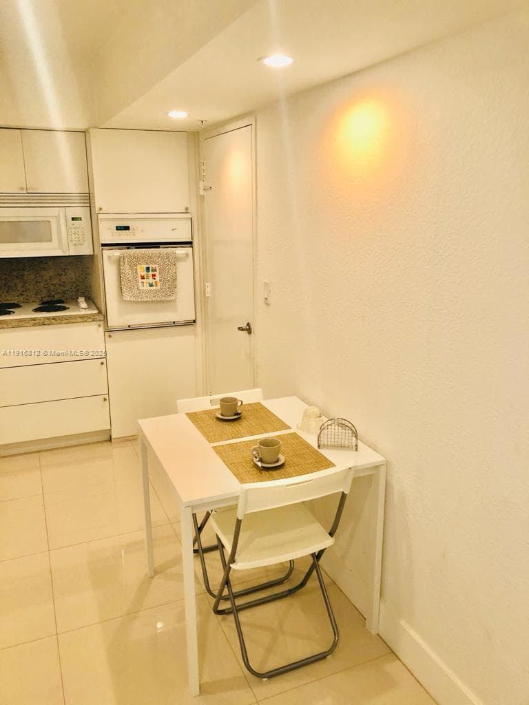 SIAN OCEAN RESIDENCES · #2H in Hollywood - Photo 13