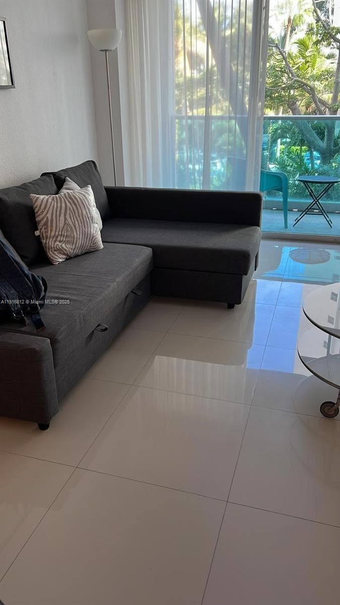 SIAN OCEAN RESIDENCES · #2H in Hollywood - Photo 11