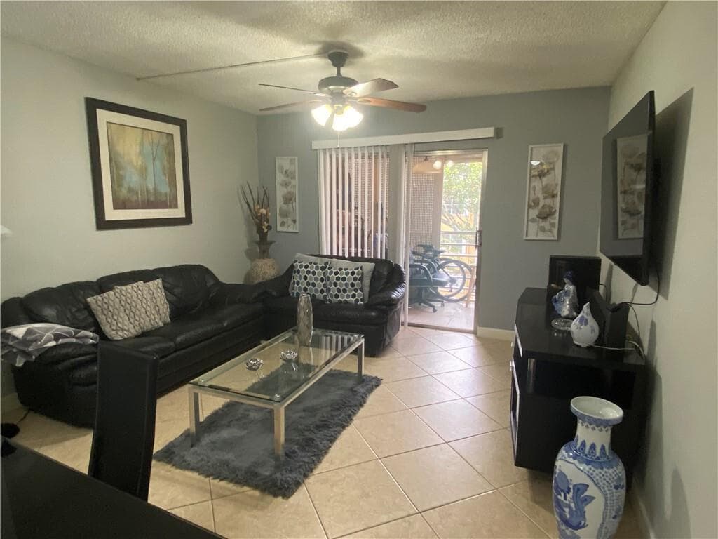 Tutun heritage living room