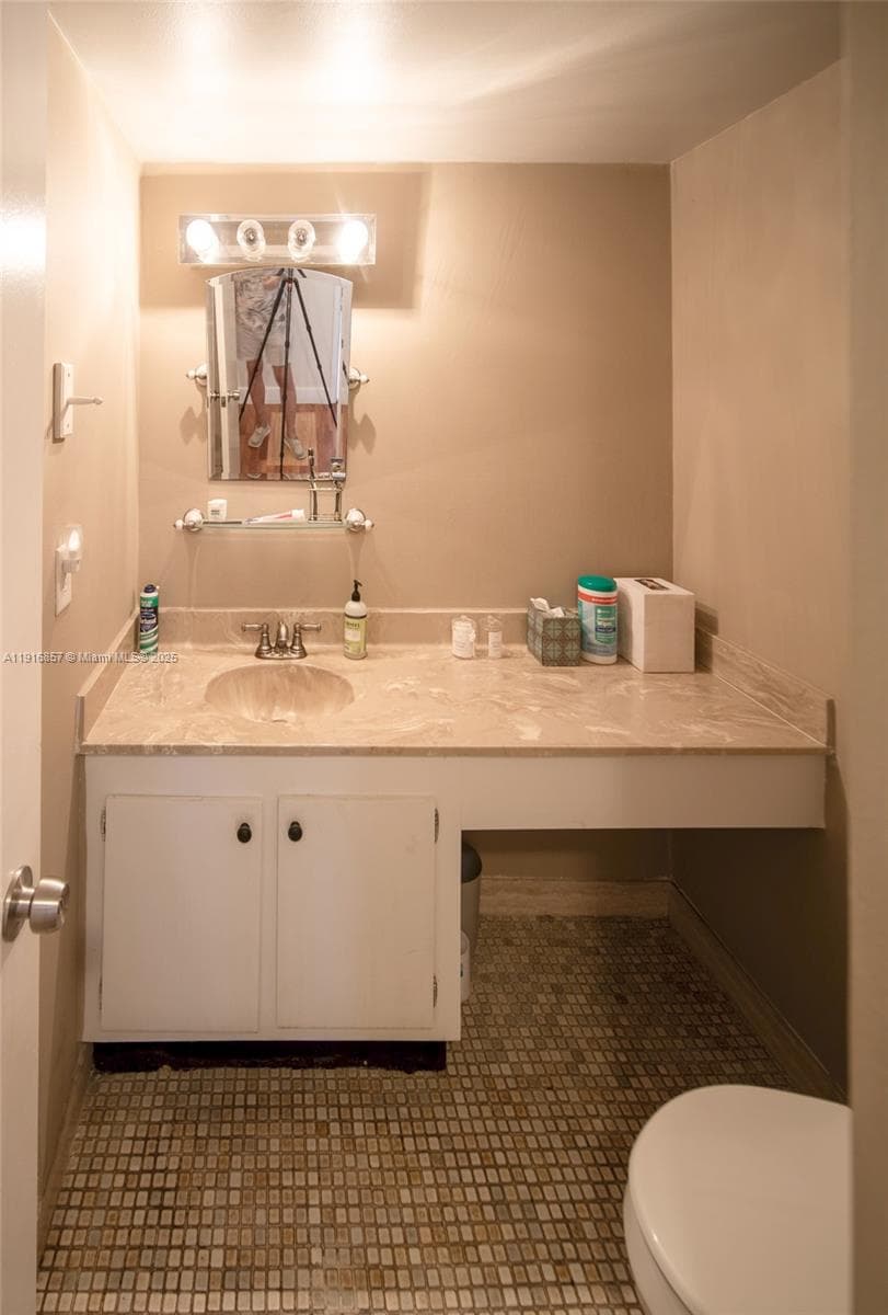 The Olympus Condo · #517 in Hallandale Beach - Photo 30