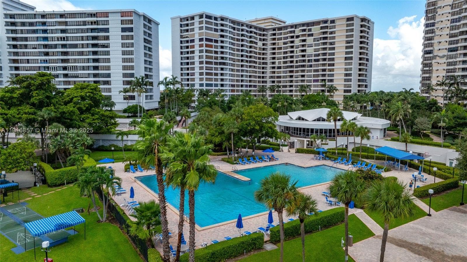The Olympus Condo · #517 in Hallandale Beach - Photo 14