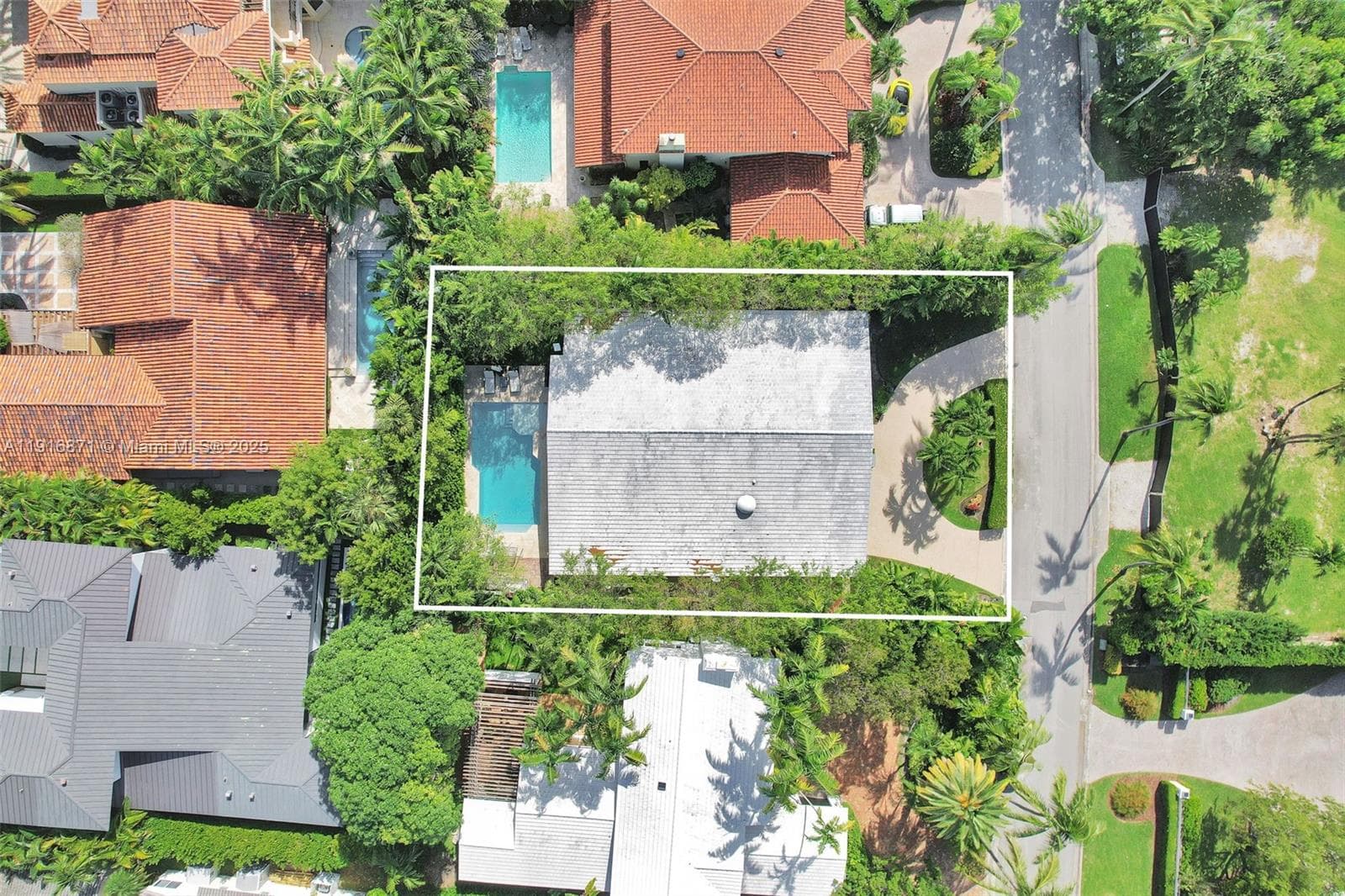 145 Bal Bay Dr photo 3