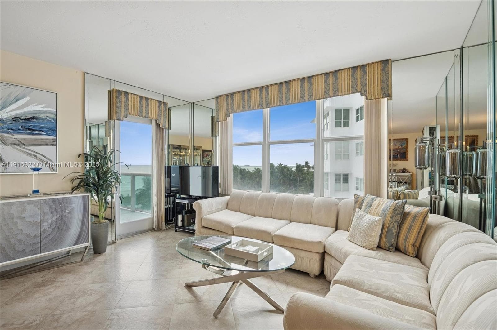 CARRIAGE CLUB SOUTH CONDO · #5G in Miami Beach - Photo 2