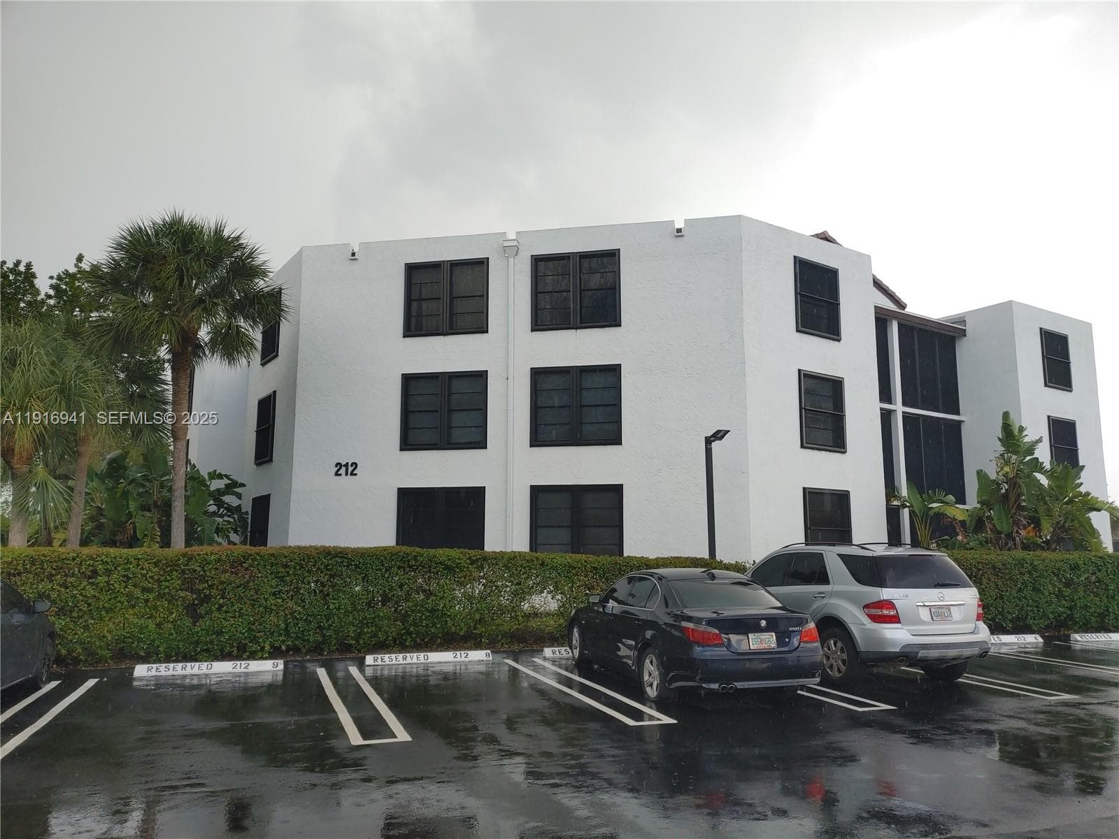 LAKE POINTE CONDOMINIUM · #112 in Oakland Park - Photo 23
