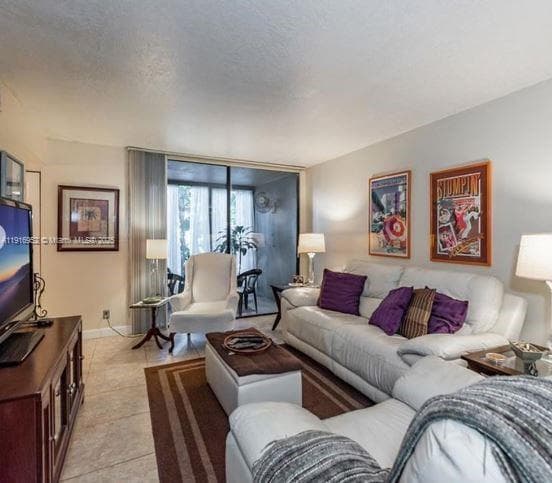 LAKE POINTE CONDOMINIUM · #112 in Oakland Park - Photo 15