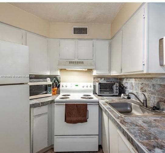 LAKE POINTE CONDOMINIUM · #112 in Oakland Park - Photo 11