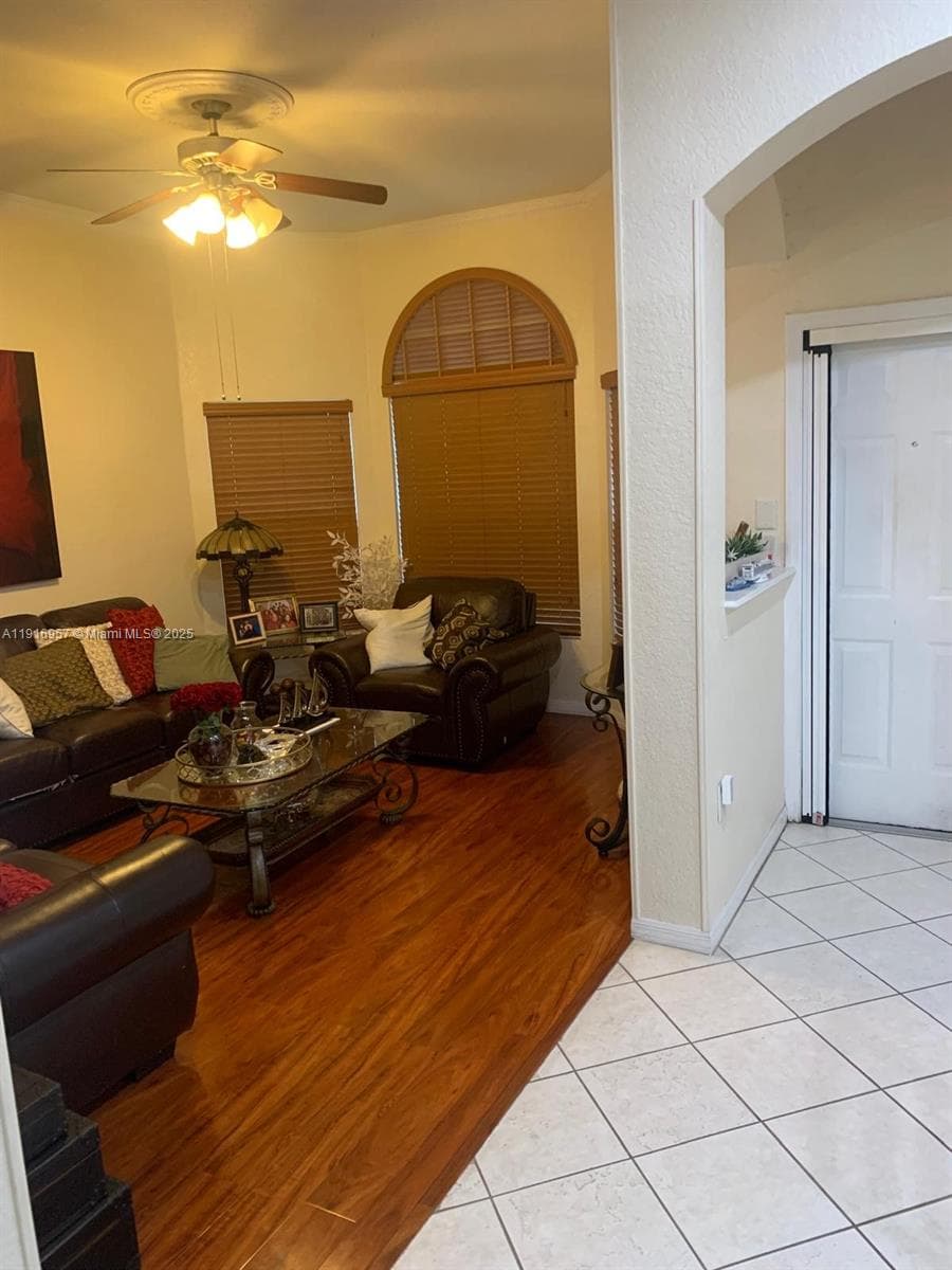 462 SE 23rd Dr photo 10