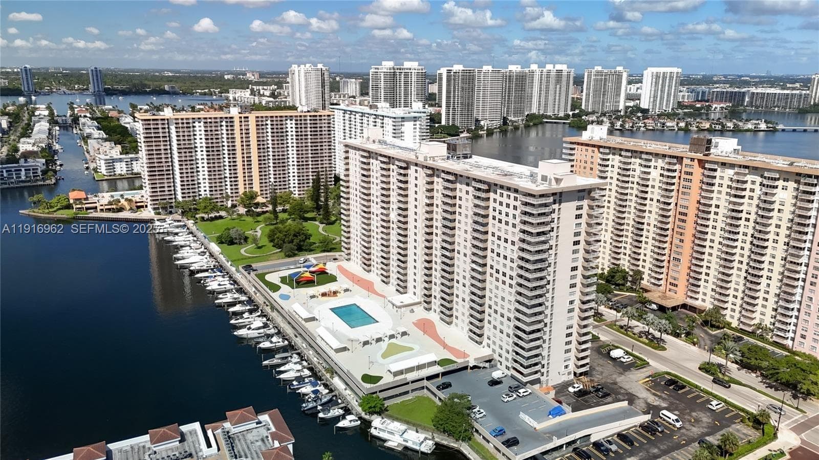WINSTON TOWERS 100 · #1212 in Sunny Isles Beach - Photo 27