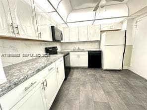 WINSTON TOWERS 100 · #1212 in Sunny Isles Beach - Photo 6