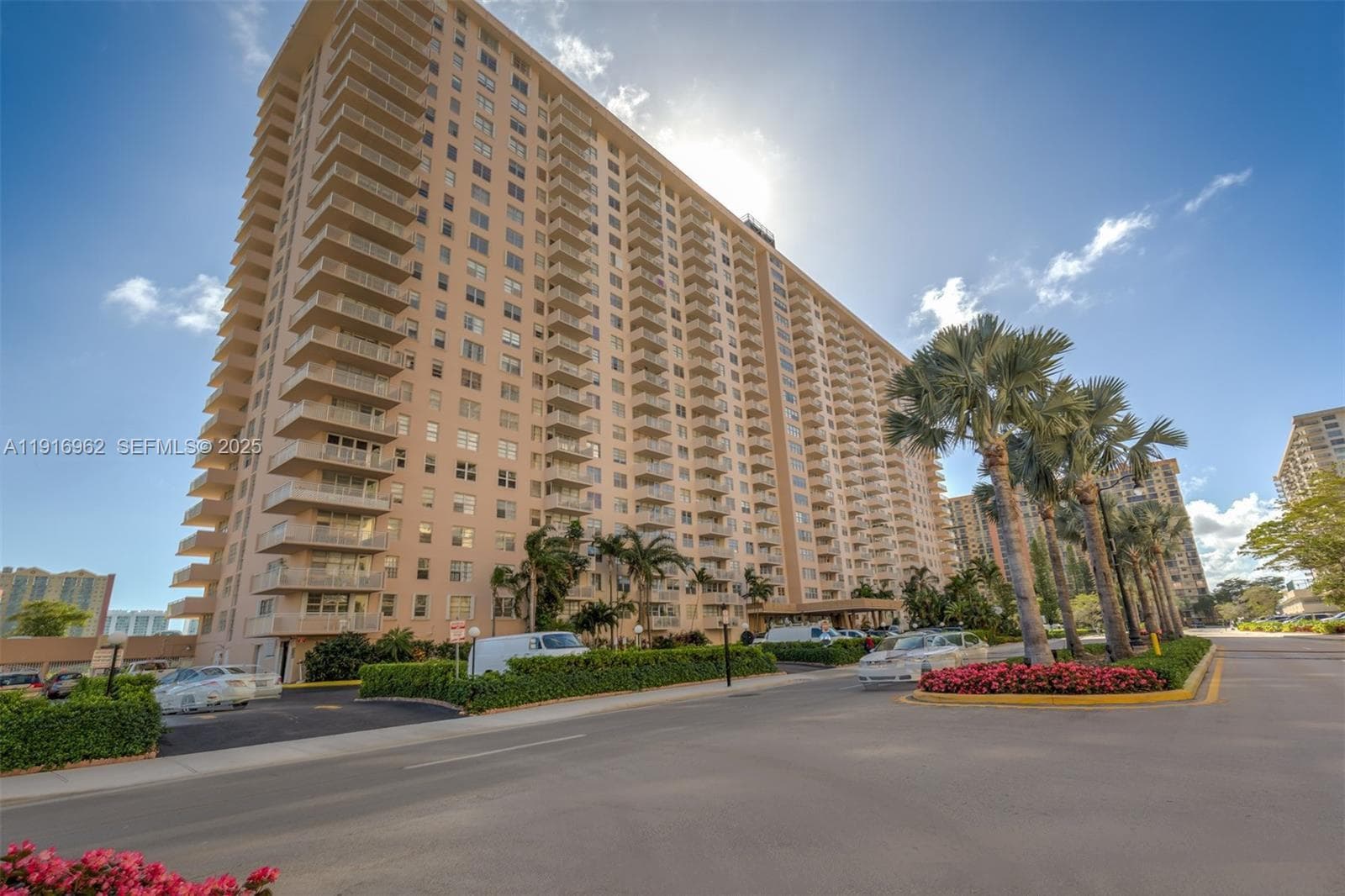 WINSTON TOWERS 100 · #1212 in Sunny Isles Beach - Photo 30